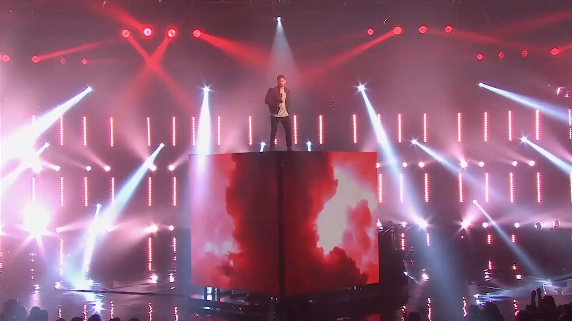 3D projection mapped set for live performance